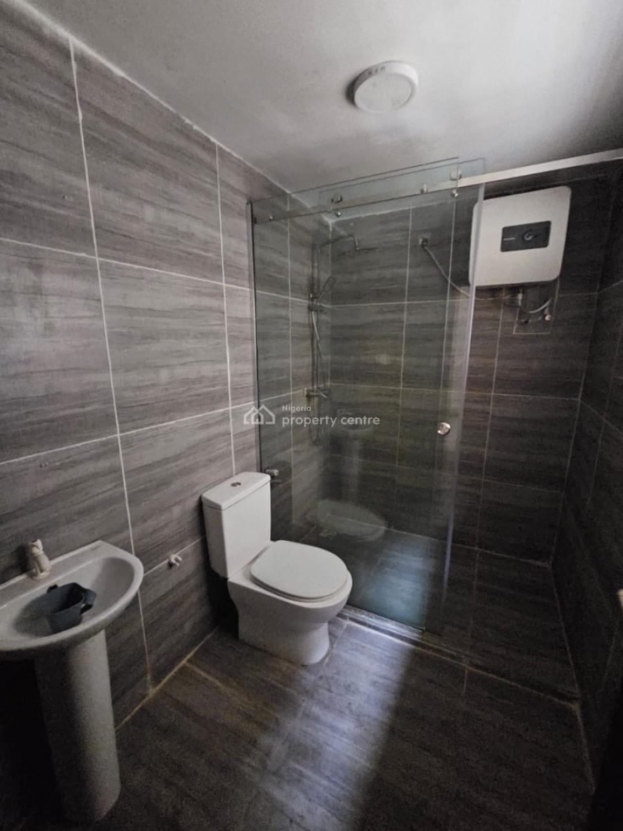 Well Maintained 3 Bedroom Fully Serviced Apartment with Bq, Old Ikoyi, Ikoyi, Lagos, Block of Flats for Sale