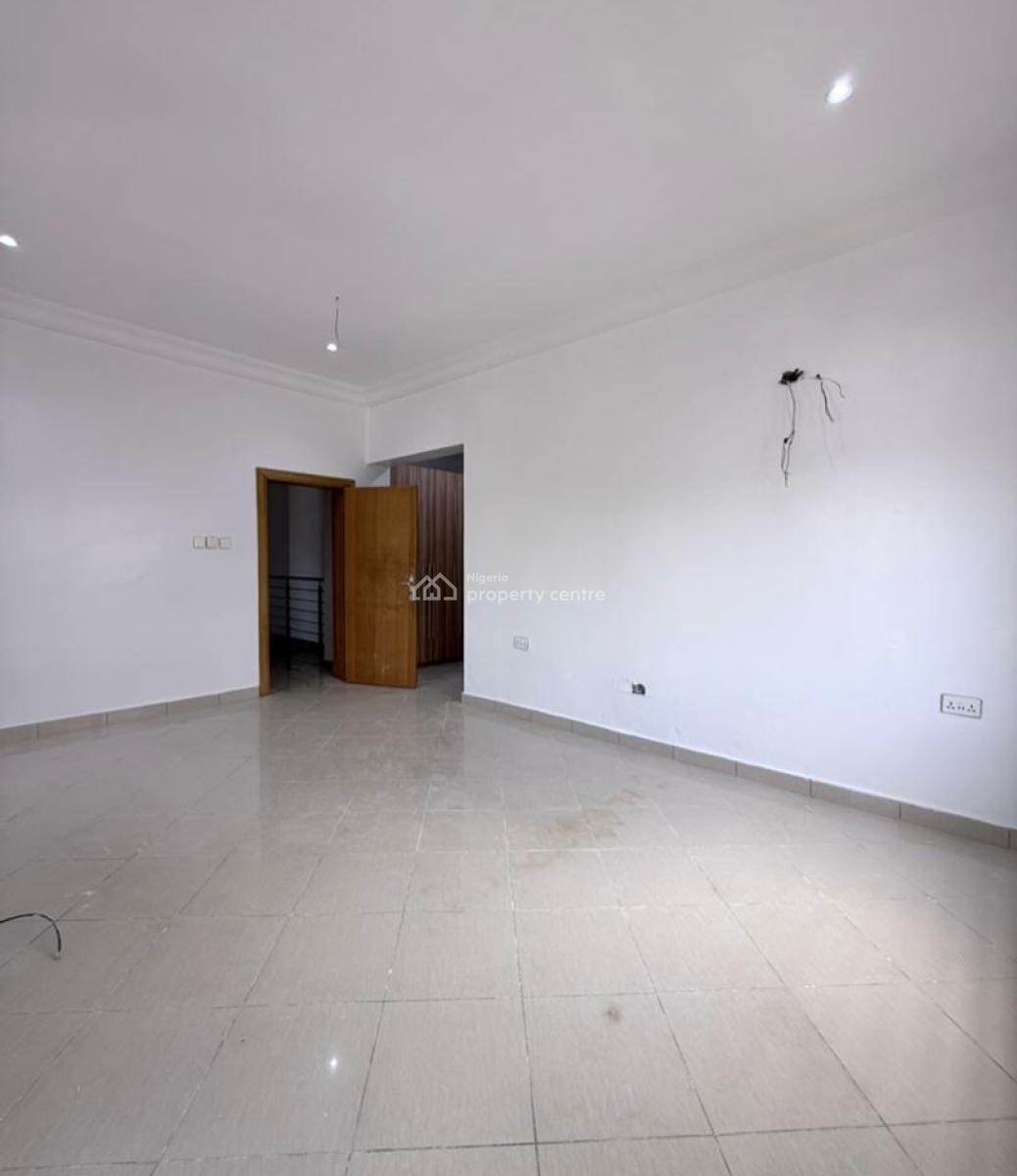 Spacious Elegant 4bedroom Semi Detached Duplex with Bq, Secure, Off Admiralty, Lekki Phase 1, Lekki, Lagos, Semi-detached Duplex for Rent