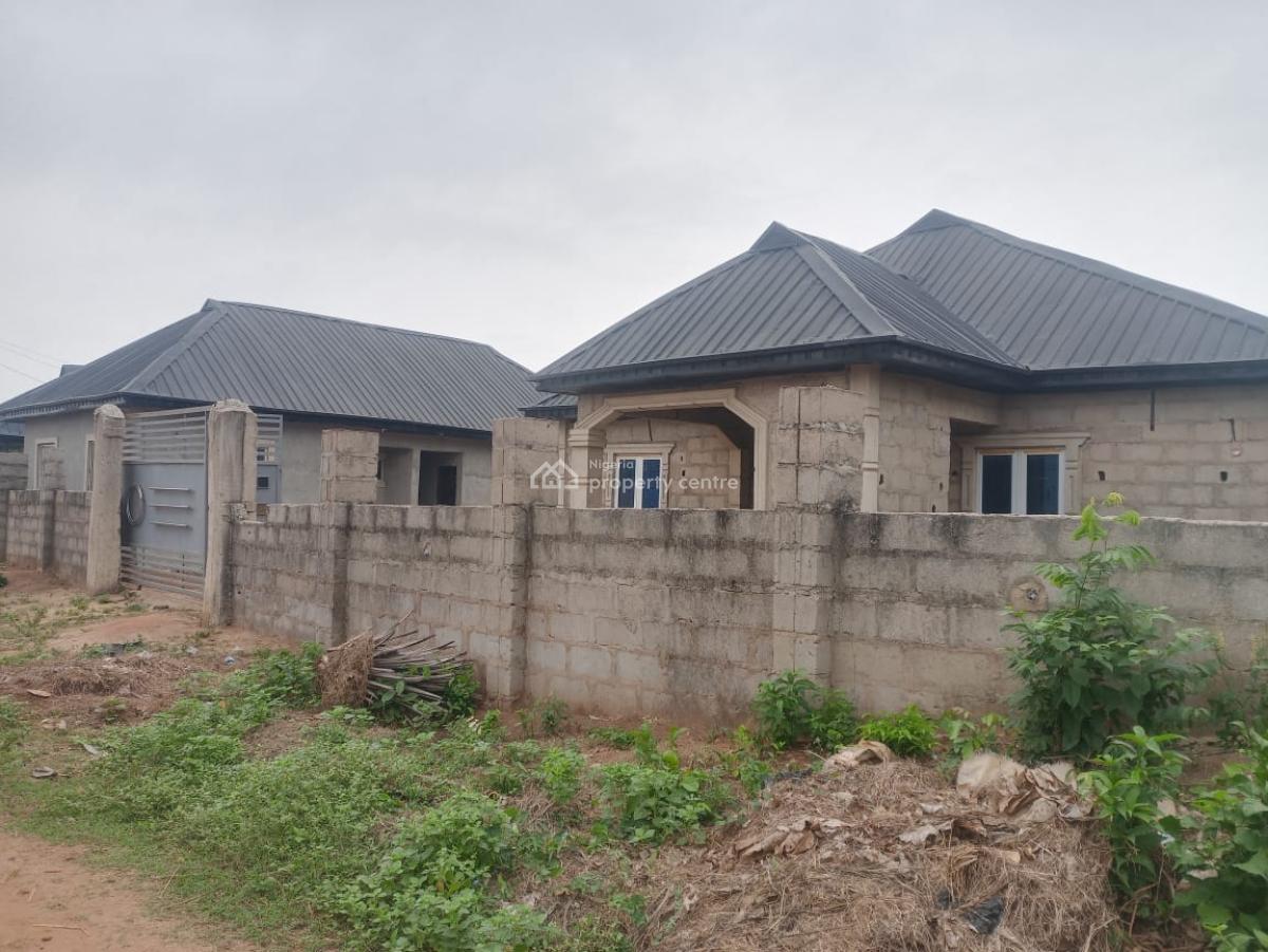 3bedroom Bungalow with Mini Flats on Full Plot at Ikorodu Lagos, Off Adamo Bus Stop Ikorodu Lagos, Ikorodu, Lagos, Detached Bungalow for Sale