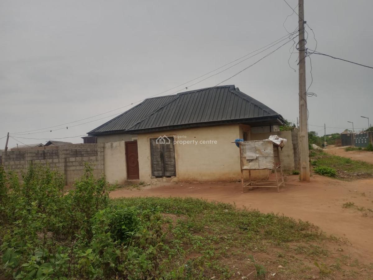 3bedroom Bungalow with Mini Flats on Full Plot at Ikorodu Lagos, Off Adamo Bus Stop Ikorodu Lagos, Ikorodu, Lagos, Detached Bungalow for Sale