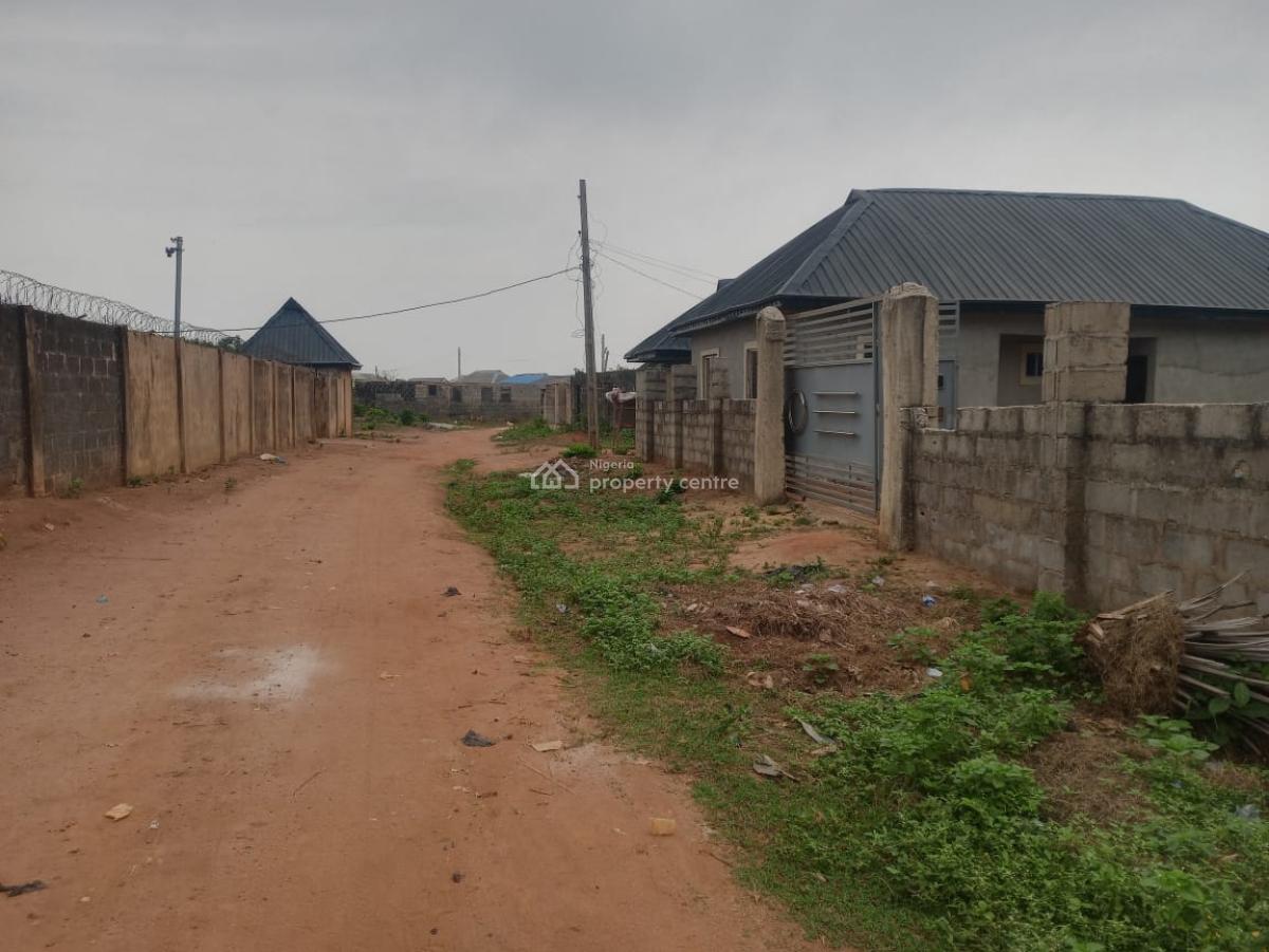 3bedroom Bungalow with Mini Flats on Full Plot at Ikorodu Lagos, Off Adamo Bus Stop Ikorodu Lagos, Ikorodu, Lagos, Detached Bungalow for Sale