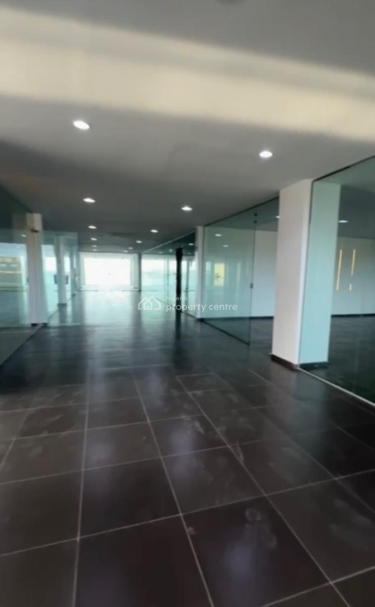 Spacious Space, Lekki Phase 1, Lekki, Lagos, Shop for Rent
