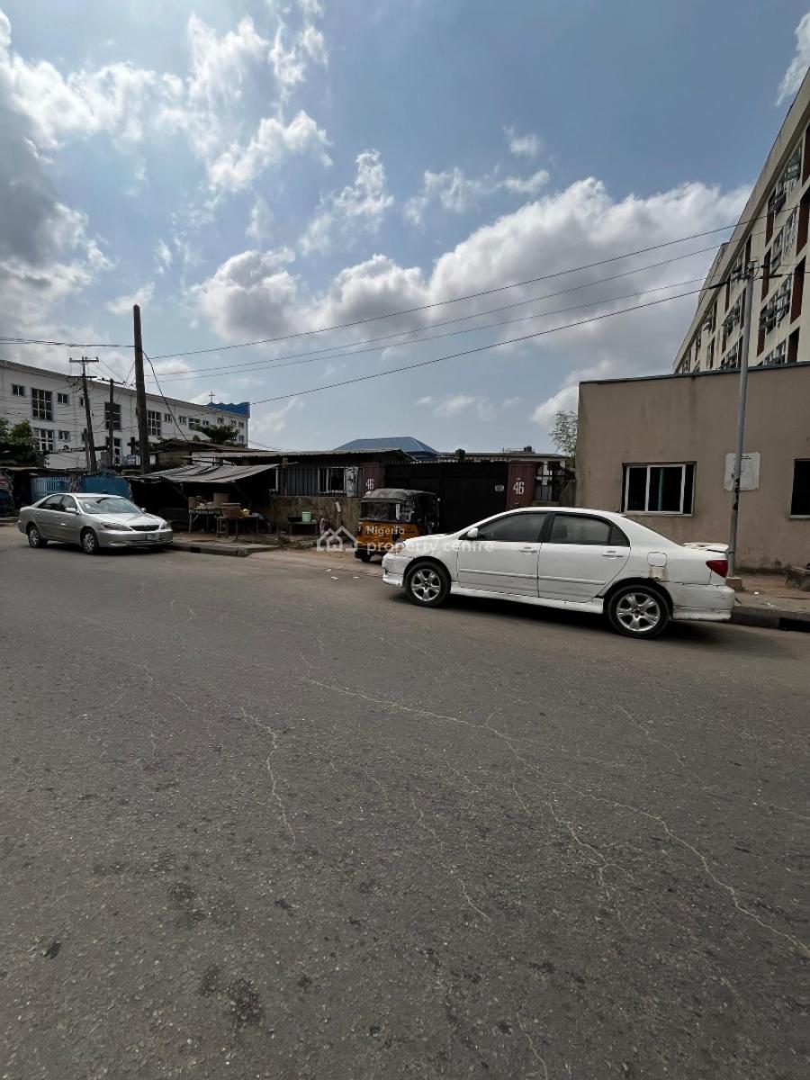 Bungalow Relatively Vacant on Commercial Avenue, Yaba, Sabo, Yaba, Lagos, Detached Bungalow for Sale