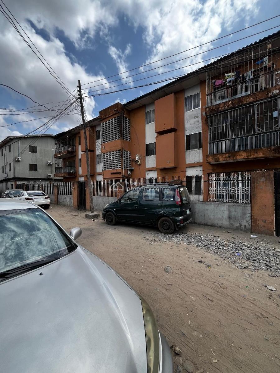 a Block of 6 Flats of 3 Bedroom Each, Off Babs Animashaun, Surulere, Lagos, Block of Flats for Sale