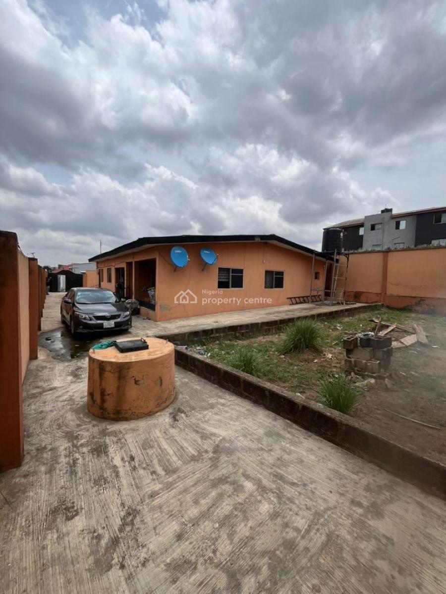 Bungalow Consisting of 1 Unit of 2 Bedroom, 2 Unit of Mini Flat, Ojodu Berger, Ojodu Berger, Ojodu, Lagos, Block of Flats for Sale