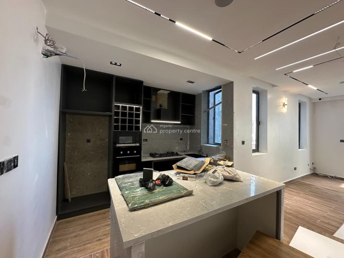 2 Bedroom Maisonette, Lekki Phase 1, Lekki, Lagos, Flat / Apartment for Rent