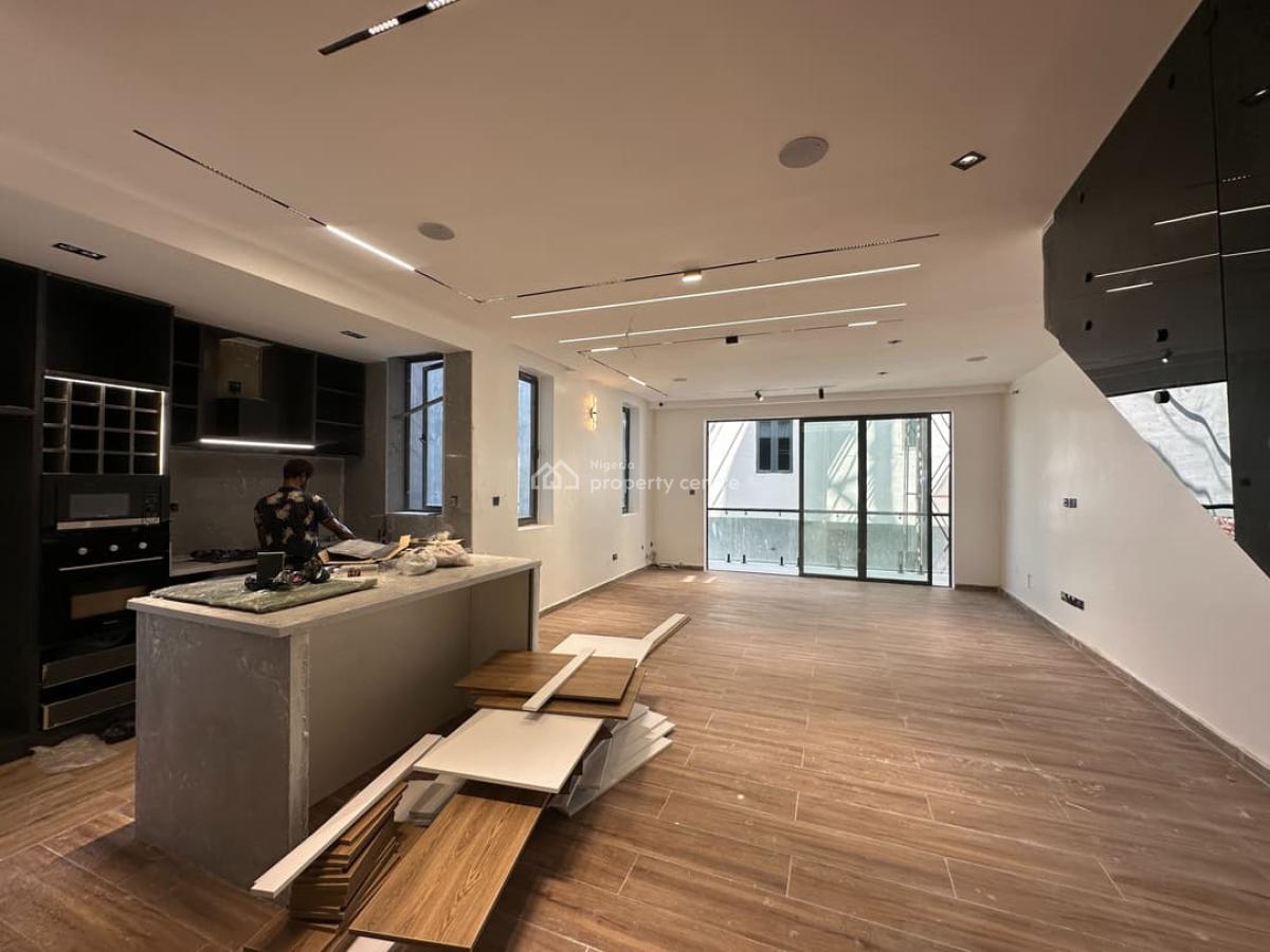 2 Bedroom Maisonette, Lekki Phase 1, Lekki, Lagos, Flat / Apartment for Rent