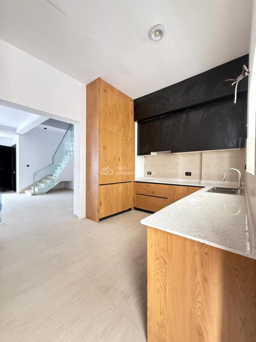 Affordable 3 Bedroom Masionette with Bq  Suitable for Investment, Lekki Phase 1, Lekki, Lagos, Terraced Duplex for Sale