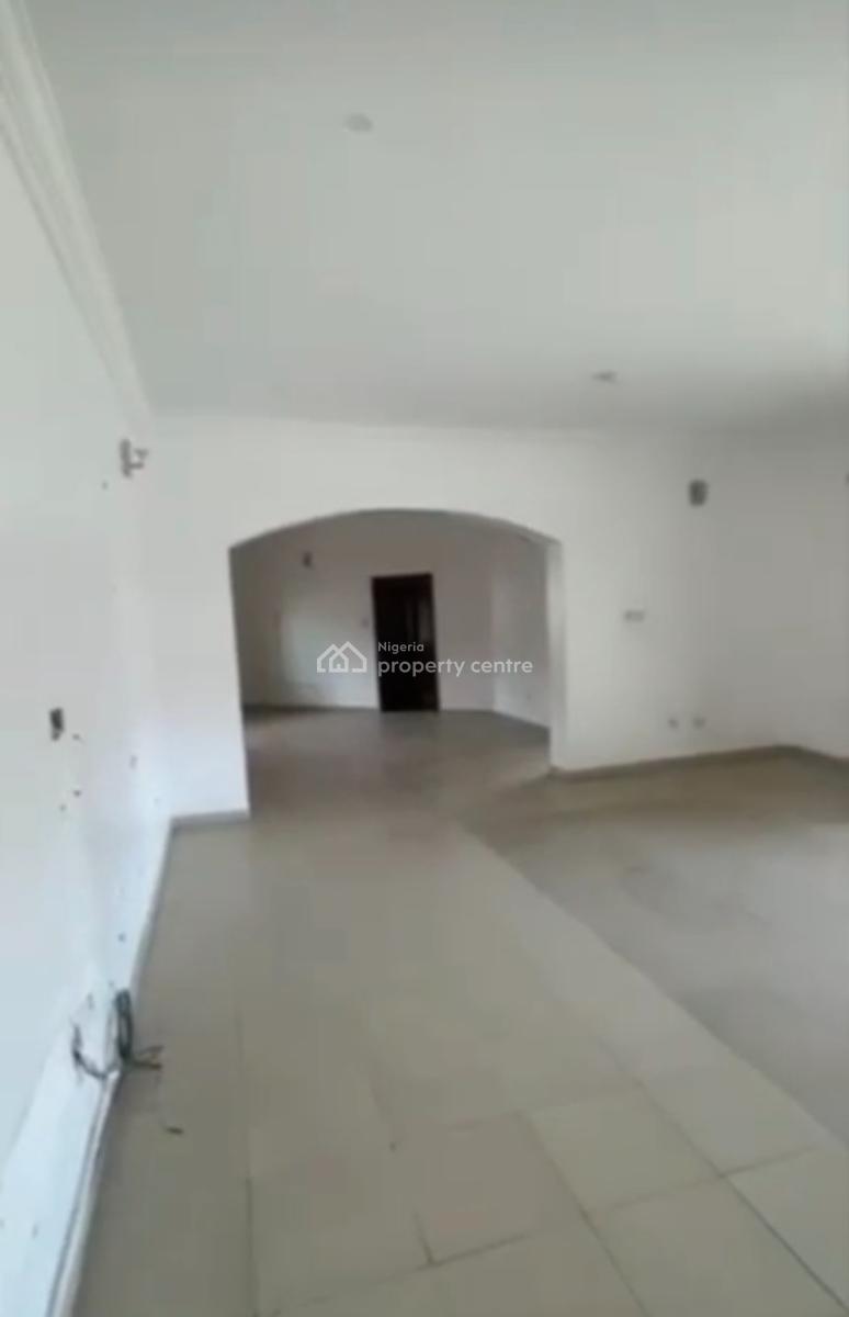 6 Units 3 Bedroom En Suite Apartment Plus a Room Bq *(need Renovation), Oniru, Victoria Island (vi), Lagos, Commercial Property for Rent