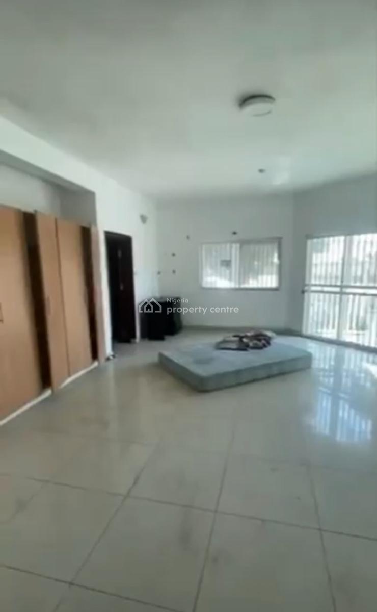 6 Units 3 Bedroom En Suite Apartment Plus a Room Bq *(need Renovation), Oniru, Victoria Island (vi), Lagos, Commercial Property for Rent