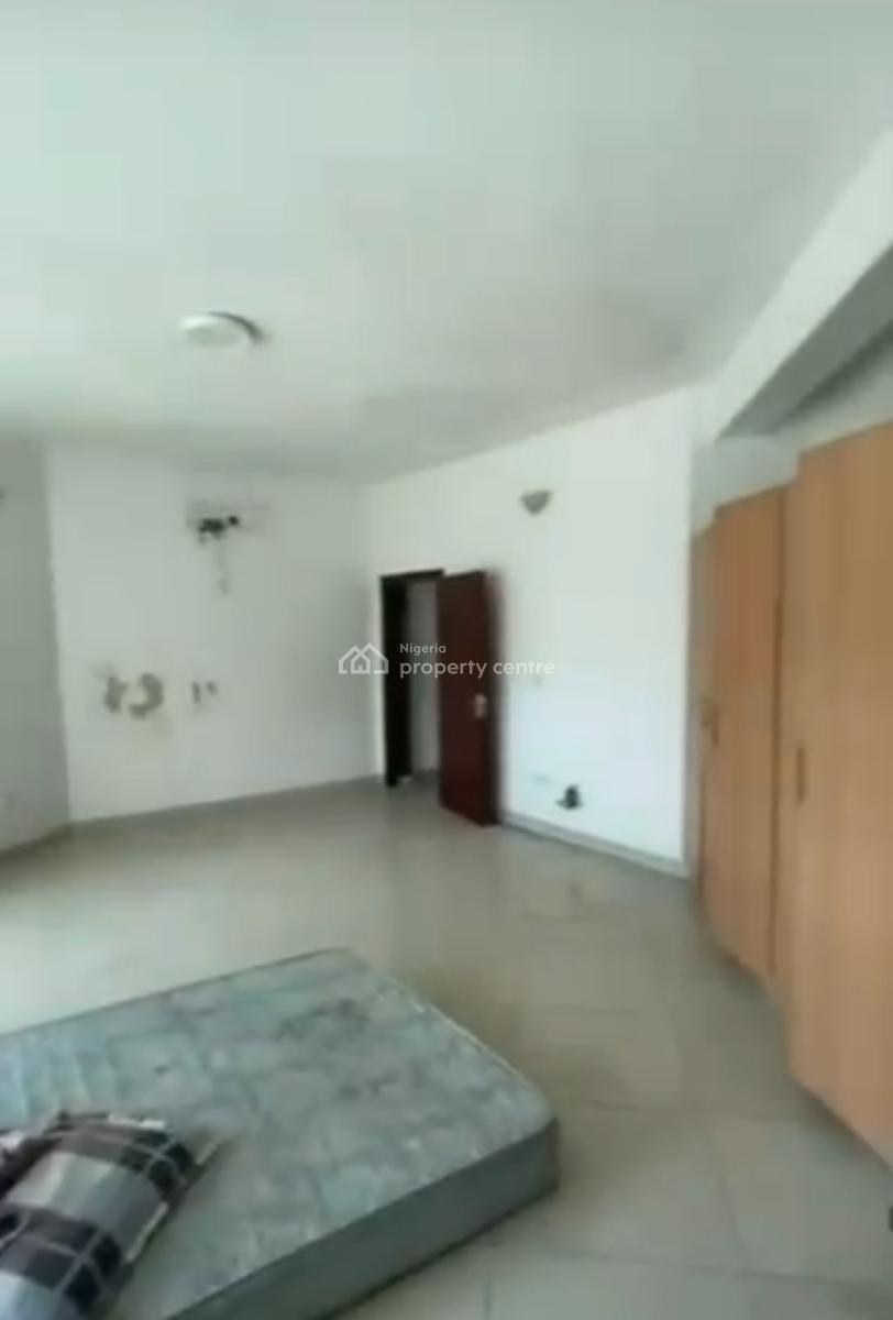6 Units 3 Bedroom En Suite Apartment Plus a Room Bq *(need Renovation), Oniru, Victoria Island (vi), Lagos, Commercial Property for Rent