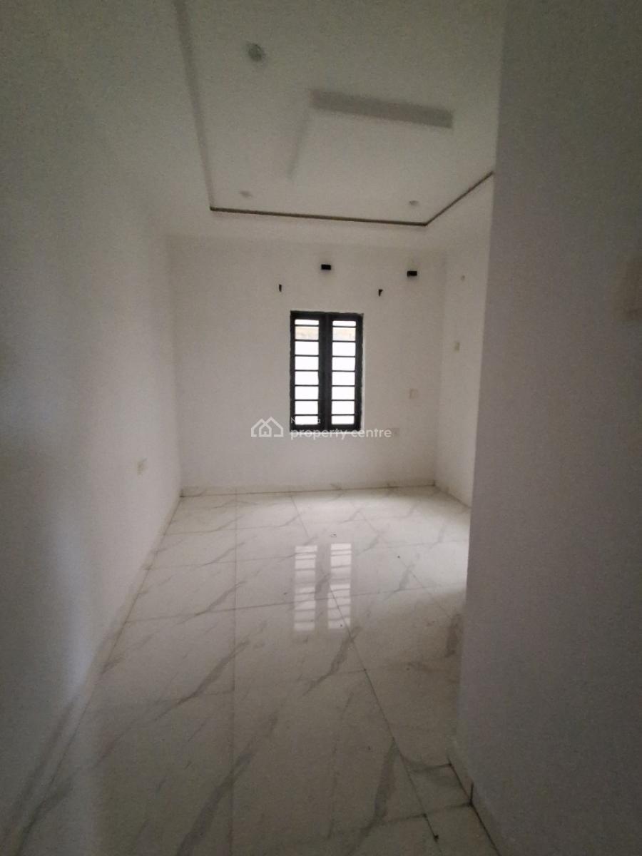 2  Bedroom Flat, in an Estate, Badore, Ajah, Lagos, House for Rent