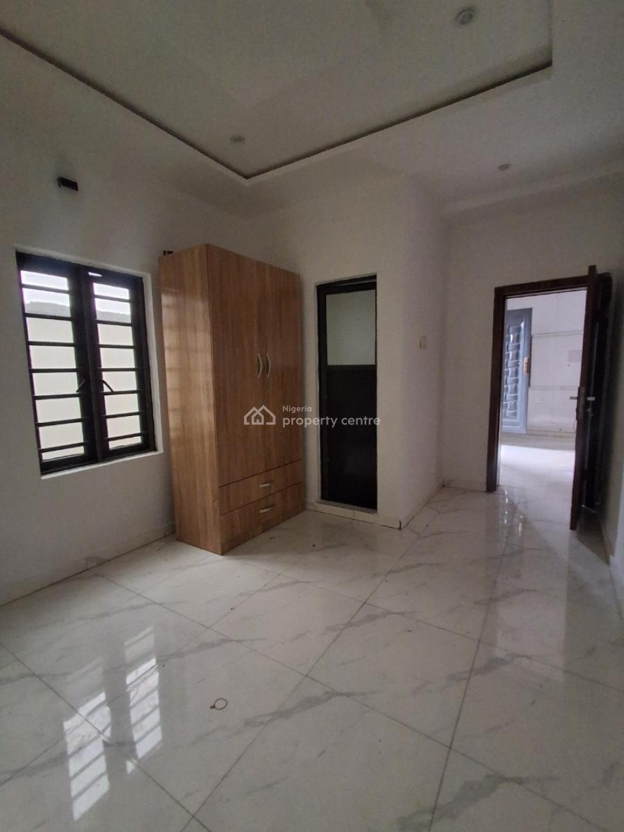 2  Bedroom Flat, in an Estate, Badore, Ajah, Lagos, House for Rent