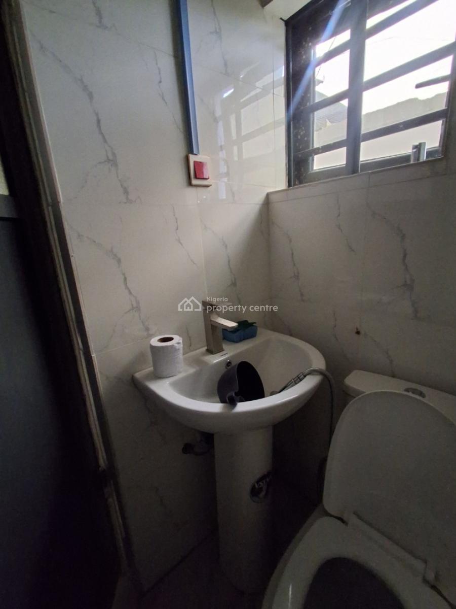 2  Bedroom Flat, in an Estate, Badore, Ajah, Lagos, House for Rent