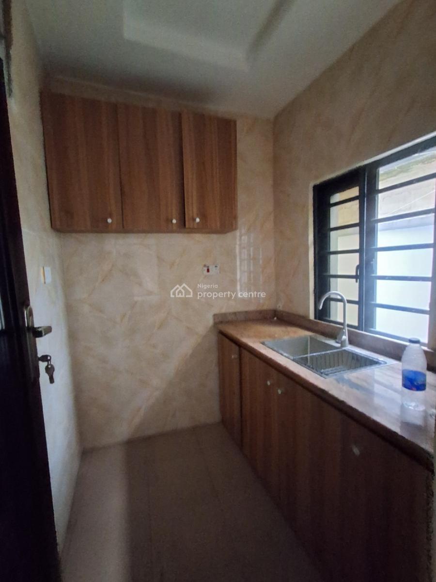 2  Bedroom Flat, in an Estate, Badore, Ajah, Lagos, House for Rent