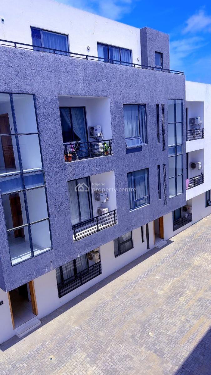 Beautiful 2 Units of 2 Bedroom Apartment with Ps5, 24hrs Light., Agungi, Lekki, Lagos, Flat / Apartment Short Let