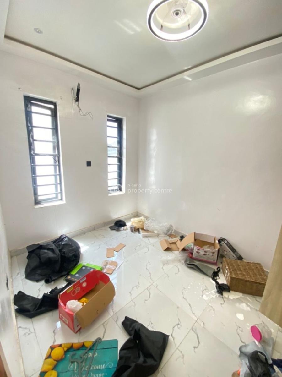 Executive 2 Bedroom Apartment, Ologolo Lekki Lagos, Ologolo, Lekki, Lagos, Flat / Apartment for Rent