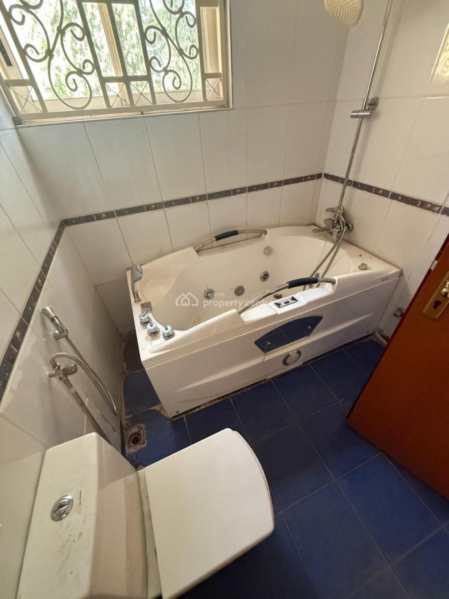 8bedroom with 2bedroom Guest Chalet with 3room Bq, Maitama, Maitama District, Abuja, Detached Duplex for Rent