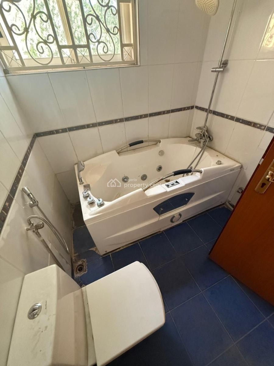 8bedroom with 2bedroom Guest Chalet with 3room Bq, Maitama, Maitama District, Abuja, Detached Duplex for Rent