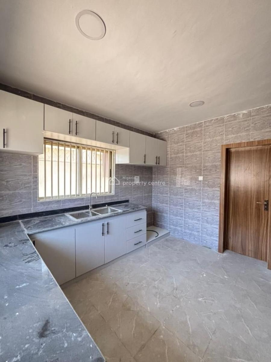 4 Bedrooms Semi Detached Duplex, Osapa London Lekki, Osapa, Lekki, Lagos, Semi-detached Duplex for Rent