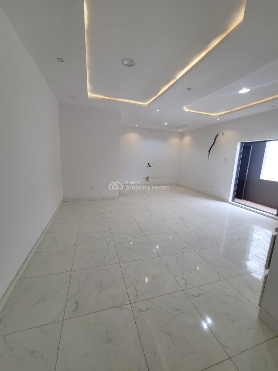 Newly Built 2 Bedroom Pentfloor Apartment, Lekki Phase 1, Lekki, Lagos, Flat / Apartment for Rent