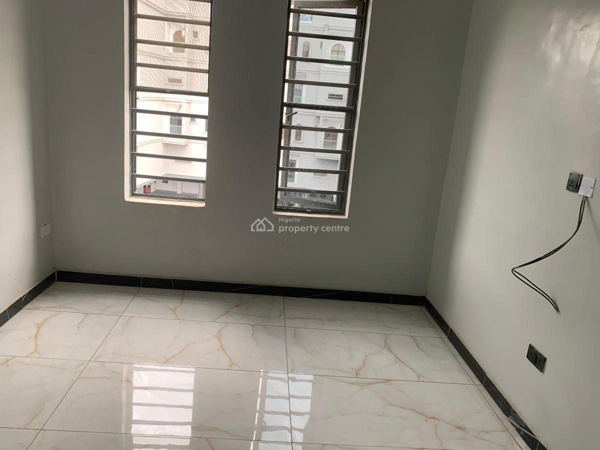 Brand New 2 Bedroom Flat for Distress, Freedom Way, Lekki Phase 1, Lekki, Lagos, Block of Flats for Sale