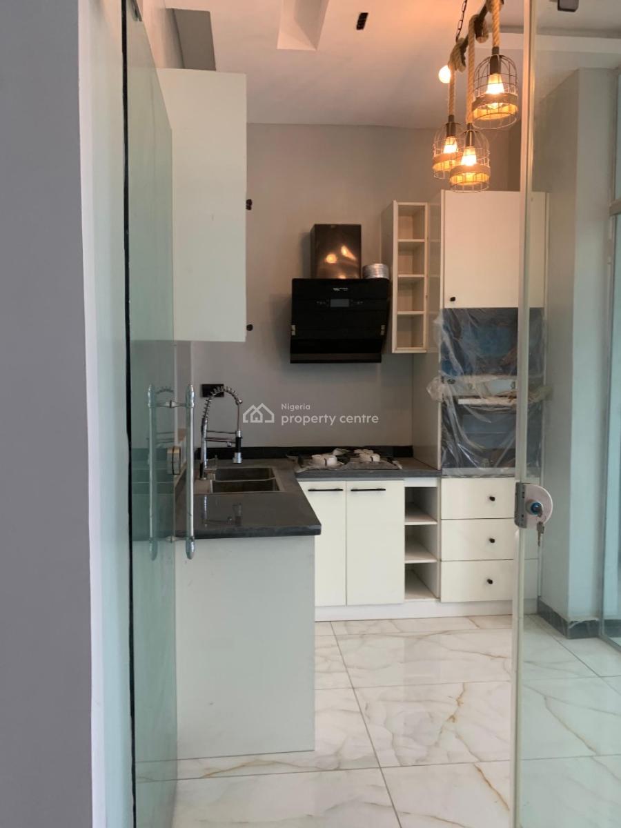 Brand New 2 Bedroom Flat for Distress, Freedom Way, Lekki Phase 1, Lekki, Lagos, Block of Flats for Sale