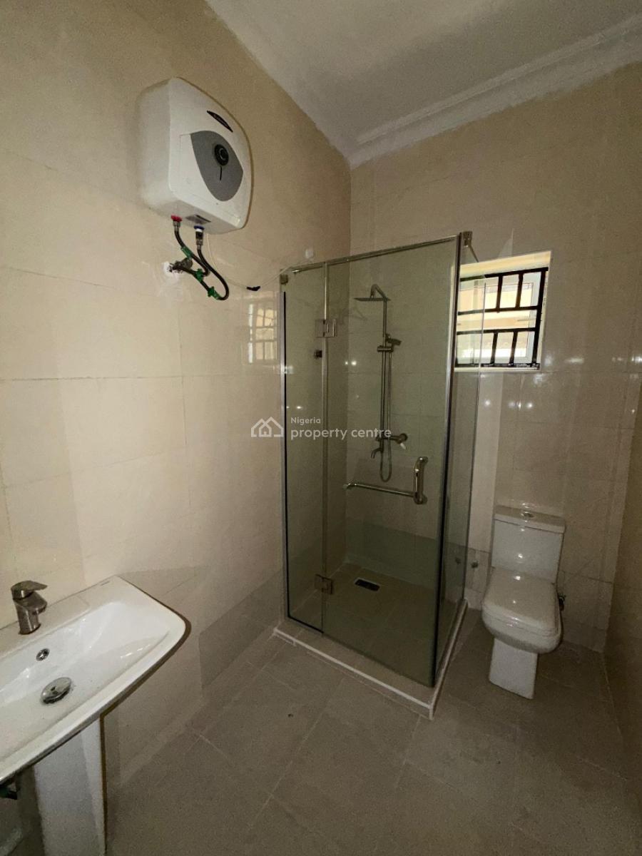 a Nice and Spacious 3 Bedroom Apartment, Lekki Phase 1, Lekki, Lagos, Flat / Apartment for Rent