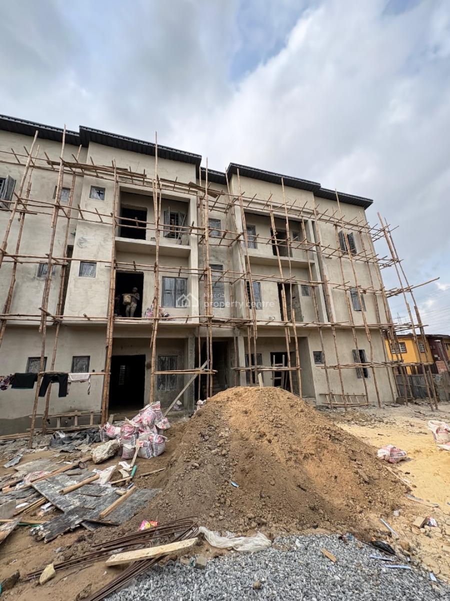 2 Bedroom Flat, Off Babs Animashaun, Surulere, Lagos, Flat / Apartment for Sale