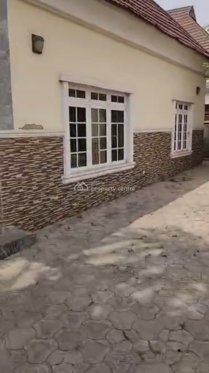 5 Bedroom Bungalow with Penthouse in 5th Avenue, Gwarinpa, Abuja, Detached Bungalow for Rent