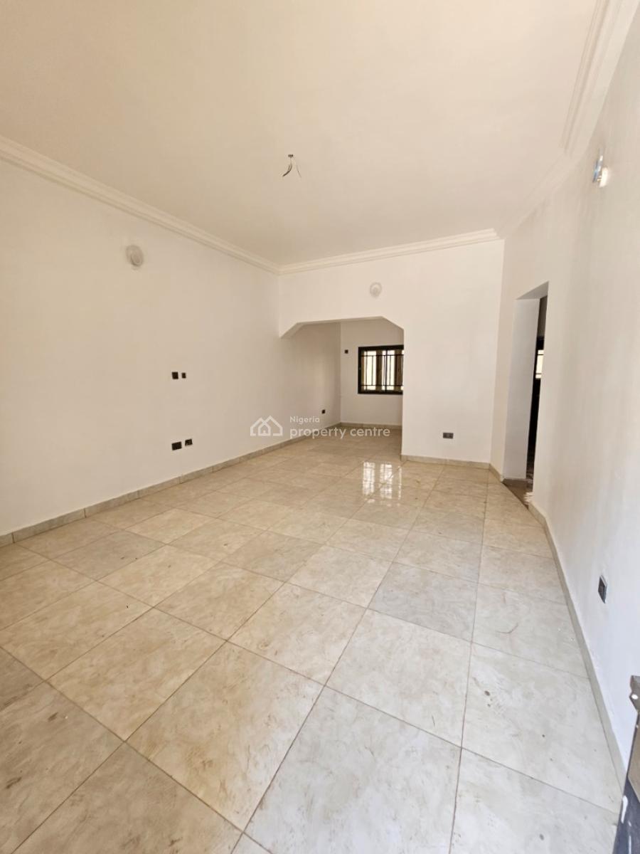 Standard 2 Bedroom Flat, Estate, Garki, Abuja, Flat / Apartment for Rent