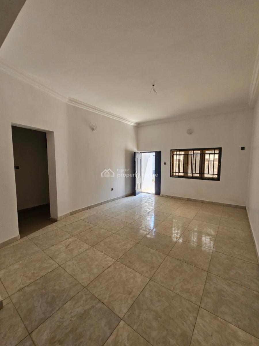 Standard 2 Bedroom Flat, Estate, Garki, Abuja, Flat / Apartment for Rent