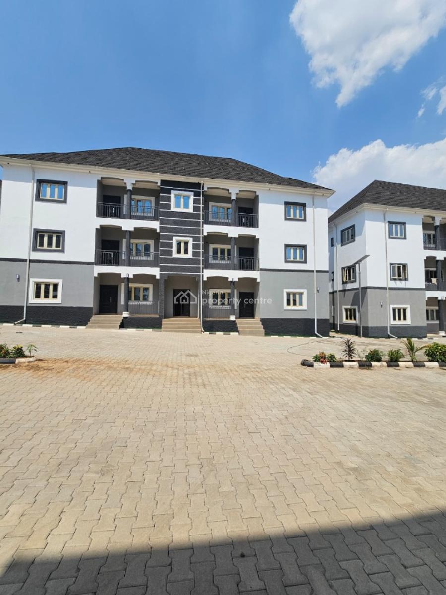 Standard 2 Bedroom Flat, Estate, Garki, Abuja, Flat / Apartment for Rent