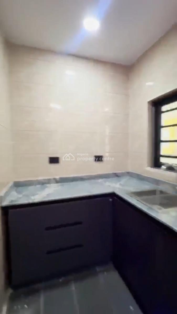 2 Bedroom Flat, Idiaraba, Surulere, Lagos, Flat / Apartment for Rent
