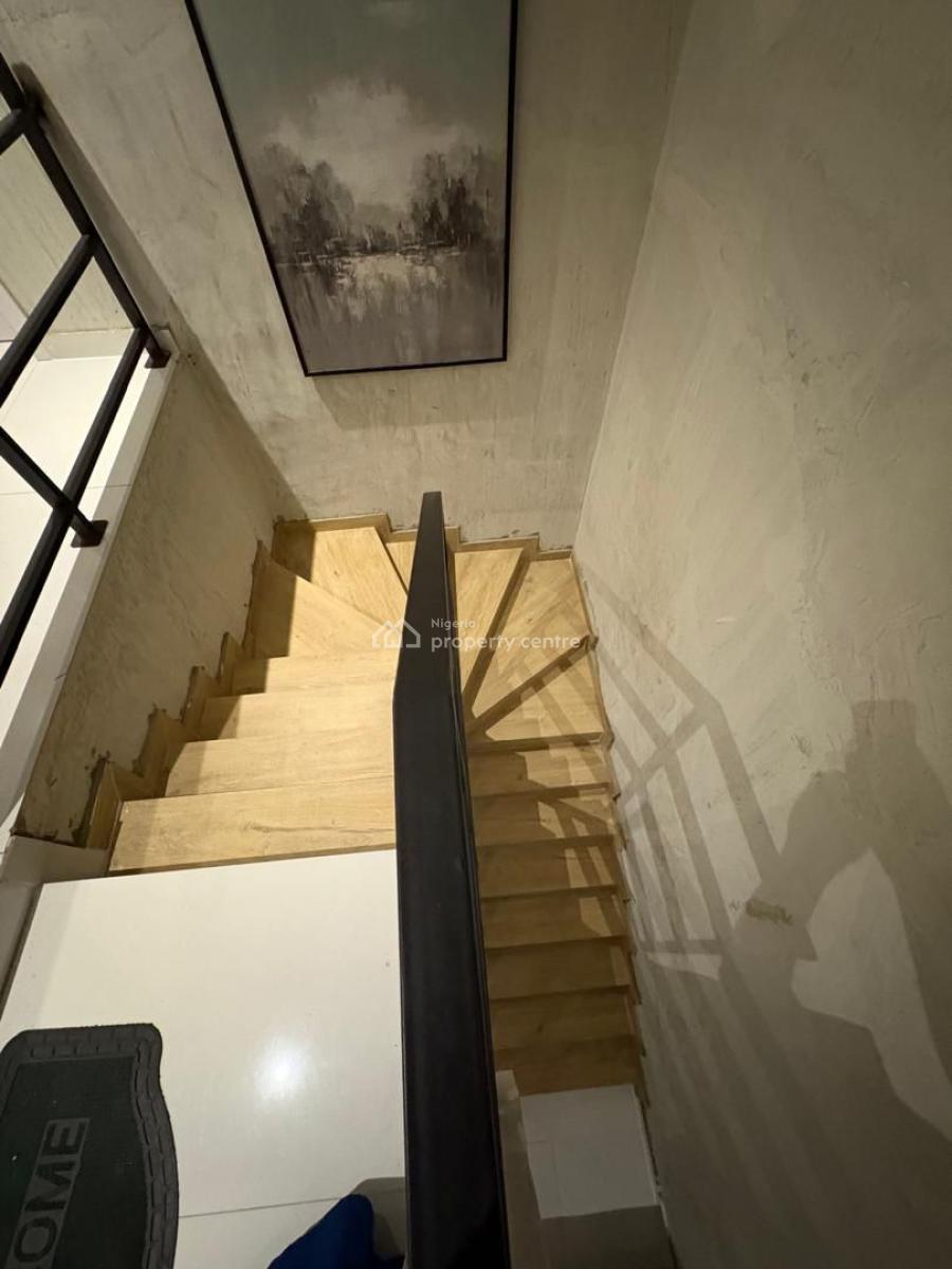 Lovely 4bedroom Semi Detached Duplex(distress), Osapa, Lekki, Lagos, Semi-detached Duplex for Sale