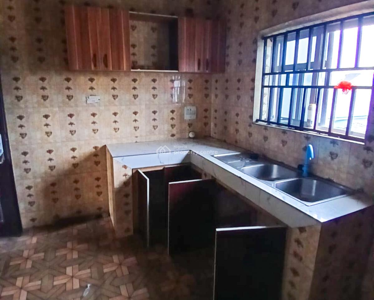 2 Bedroom Apartment on The 1st Floor in a Secure Vicinity, Egbelu Off Ada George, Port Harcourt, Rivers, Flat / Apartment for Rent