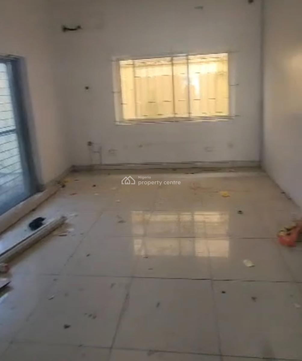 Spacious 8 Rooms Office Building with 2 Room Bq,storage Rooms,kitchene, South West, Old Ikoyi, Ikoyi, Lagos, Commercial Property for Rent