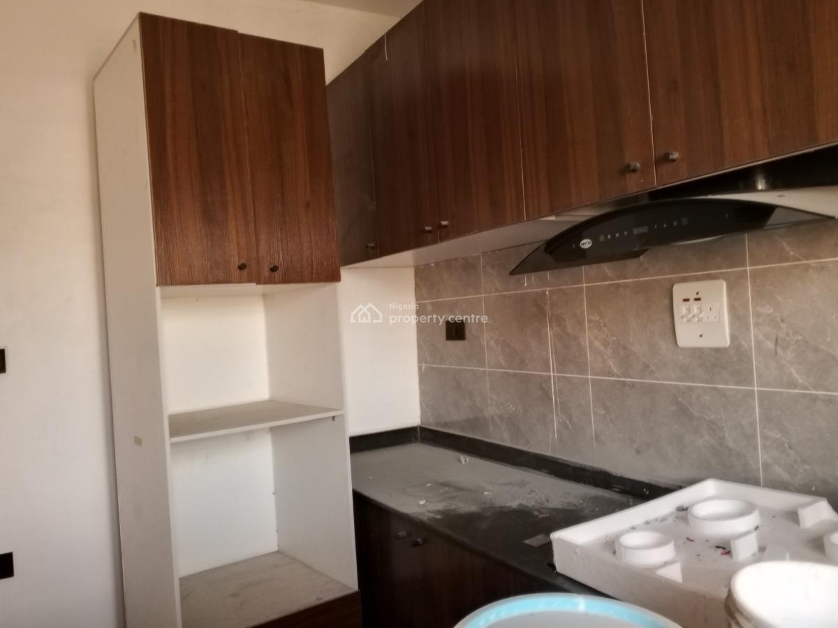 2 Bedroom Apartment Investment Property, Thomas Estate, Ajah, Lagos, Flat / Apartment for Sale