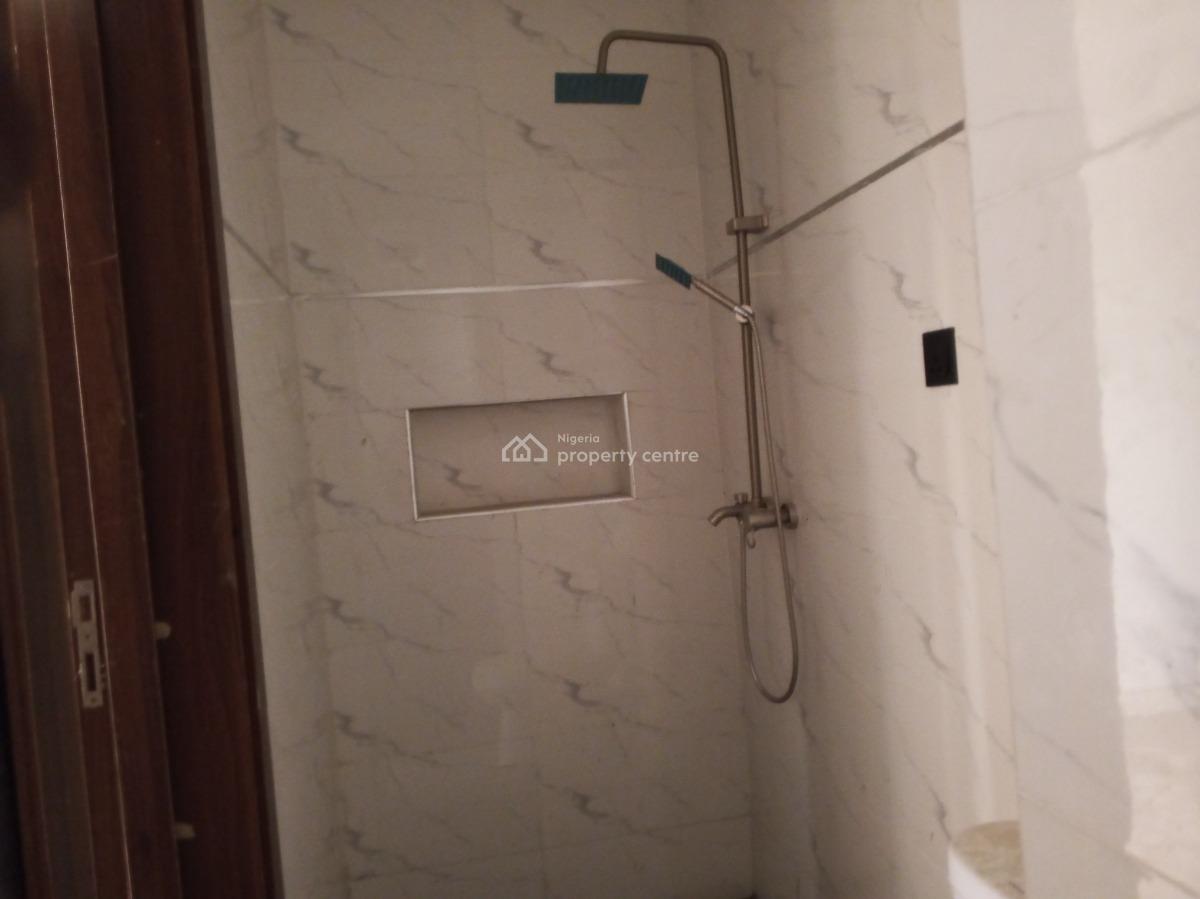 2 Bedroom Apartment Investment Property, Thomas Estate, Ajah, Lagos, Flat / Apartment for Sale