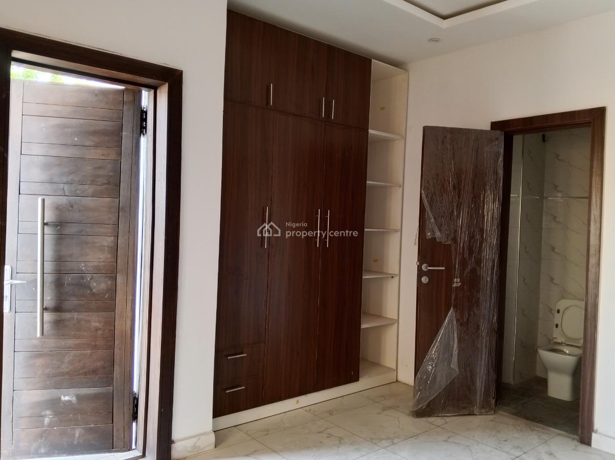 2 Bedroom Apartment Investment Property, Thomas Estate, Ajah, Lagos, Flat / Apartment for Sale