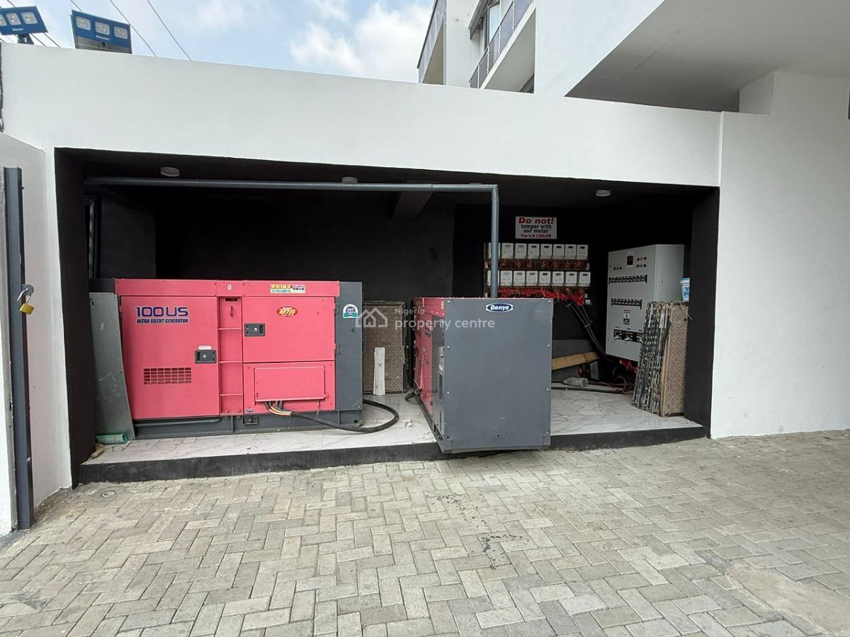 Contemporary 2 Bed Apartment with Elevator, Lekki Phase 1, Lekki, Lagos, Flat / Apartment for Sale