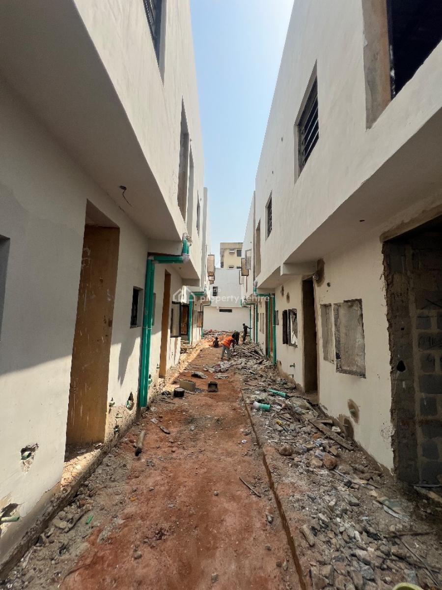 Beautifully Built Studio Apartment, Obanikoro, Shomolu, Lagos, Self Contain (single Rooms) for Sale