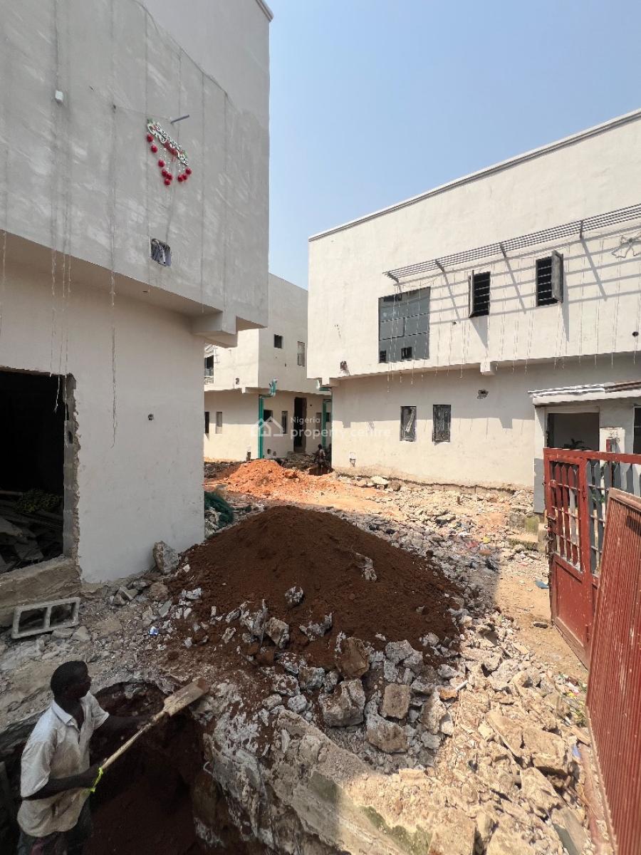 Beautifully Built Studio Apartment, Obanikoro, Shomolu, Lagos, Self Contain (single Rooms) for Sale