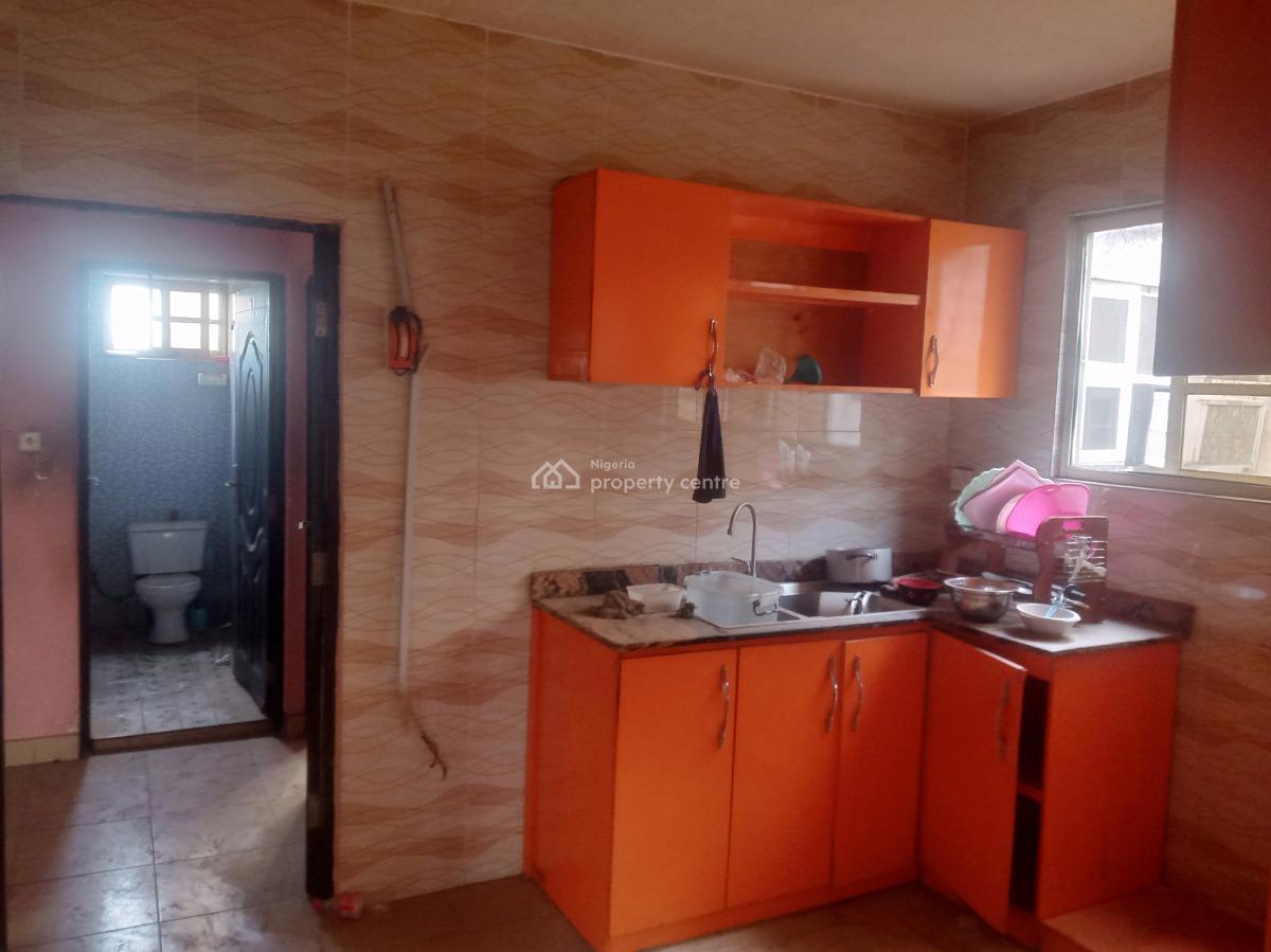 Clean Spacious 2 Bedroom Apartment, Zone 2, Wuse, Abuja, Flat / Apartment for Rent