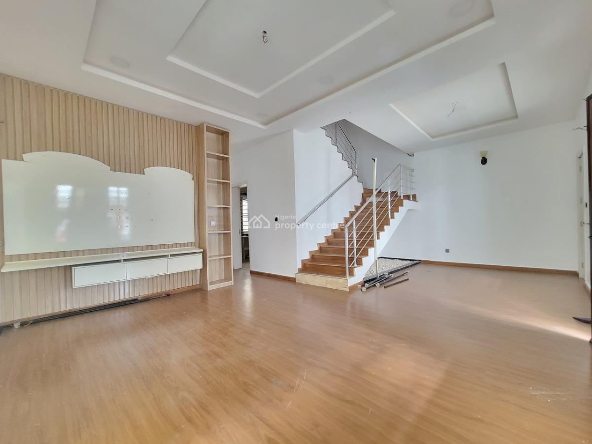 Clean and Standard 4 Bedroom Terrace Duplex with Bq, Ikota, Lekki, Lagos, Terraced Duplex for Rent