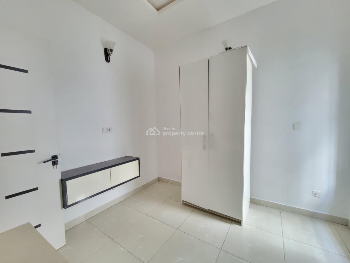 Clean and Standard 4 Bedroom Terrace Duplex with Bq, Ikota, Lekki, Lagos, Terraced Duplex for Rent