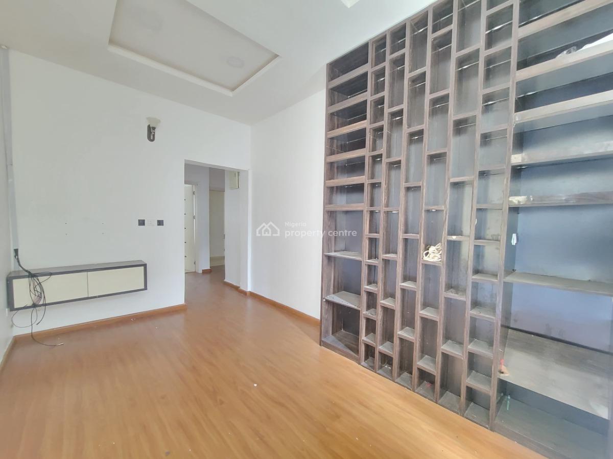 Clean and Standard 4 Bedroom Terrace Duplex with Bq, Ikota, Lekki, Lagos, Terraced Duplex for Rent