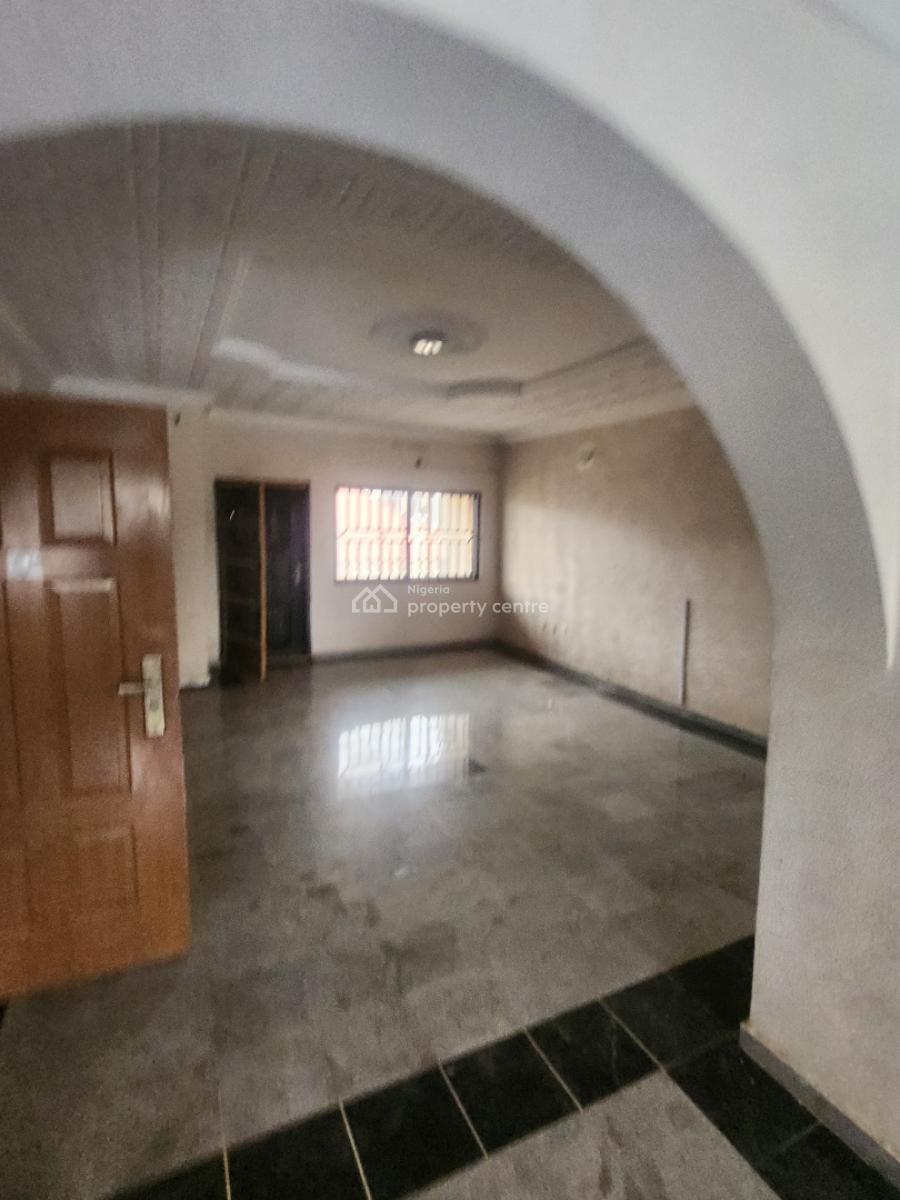 Nice 2 Bedroom Flat Serviced with Ac and Generator, Tarred Rd, Zone4, Zone 4, Wuse, Abuja, Flat / Apartment for Rent