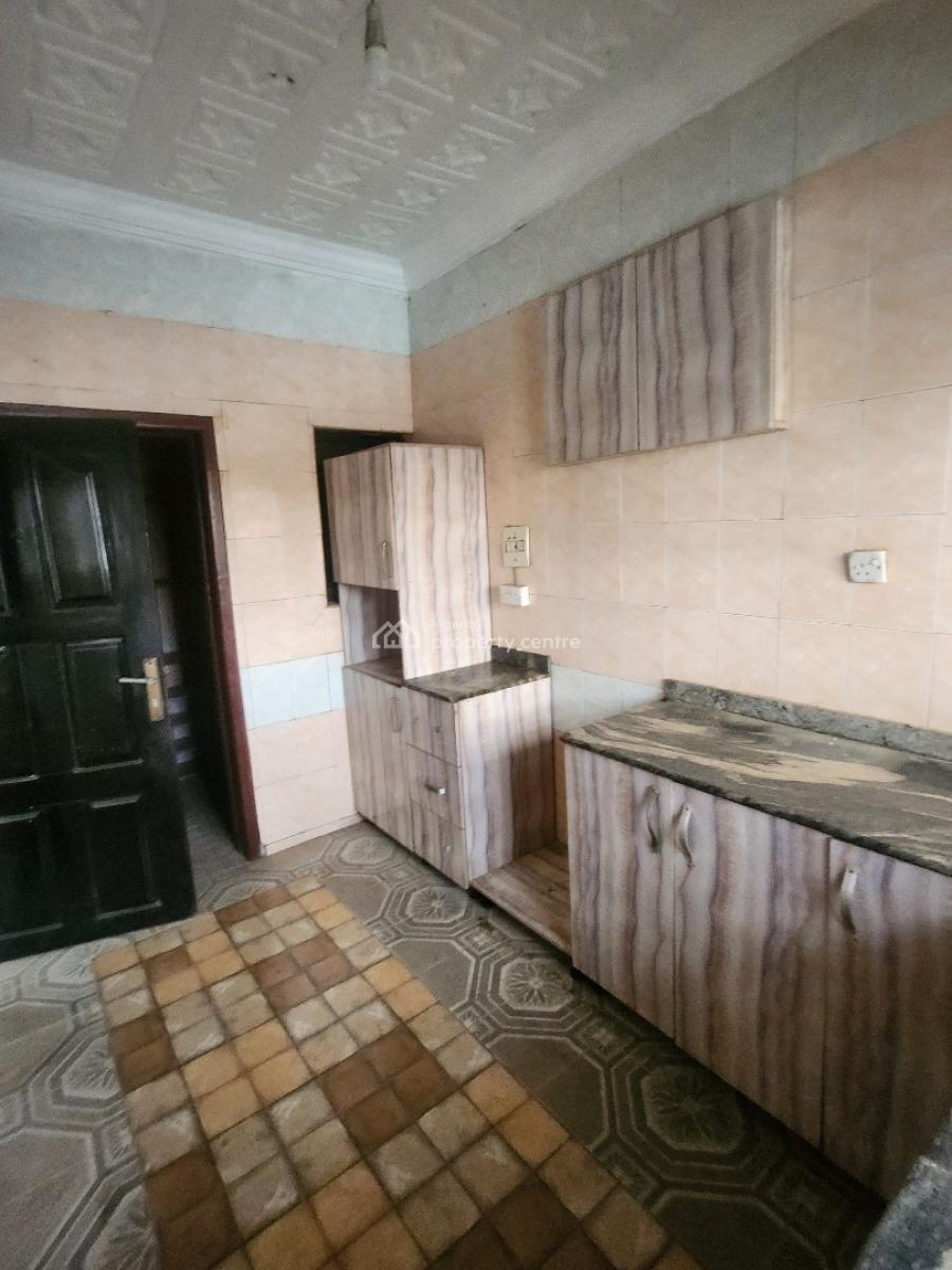 Nice 2 Bedroom Flat Serviced with Ac and Generator, Tarred Rd, Zone4, Zone 4, Wuse, Abuja, Flat / Apartment for Rent