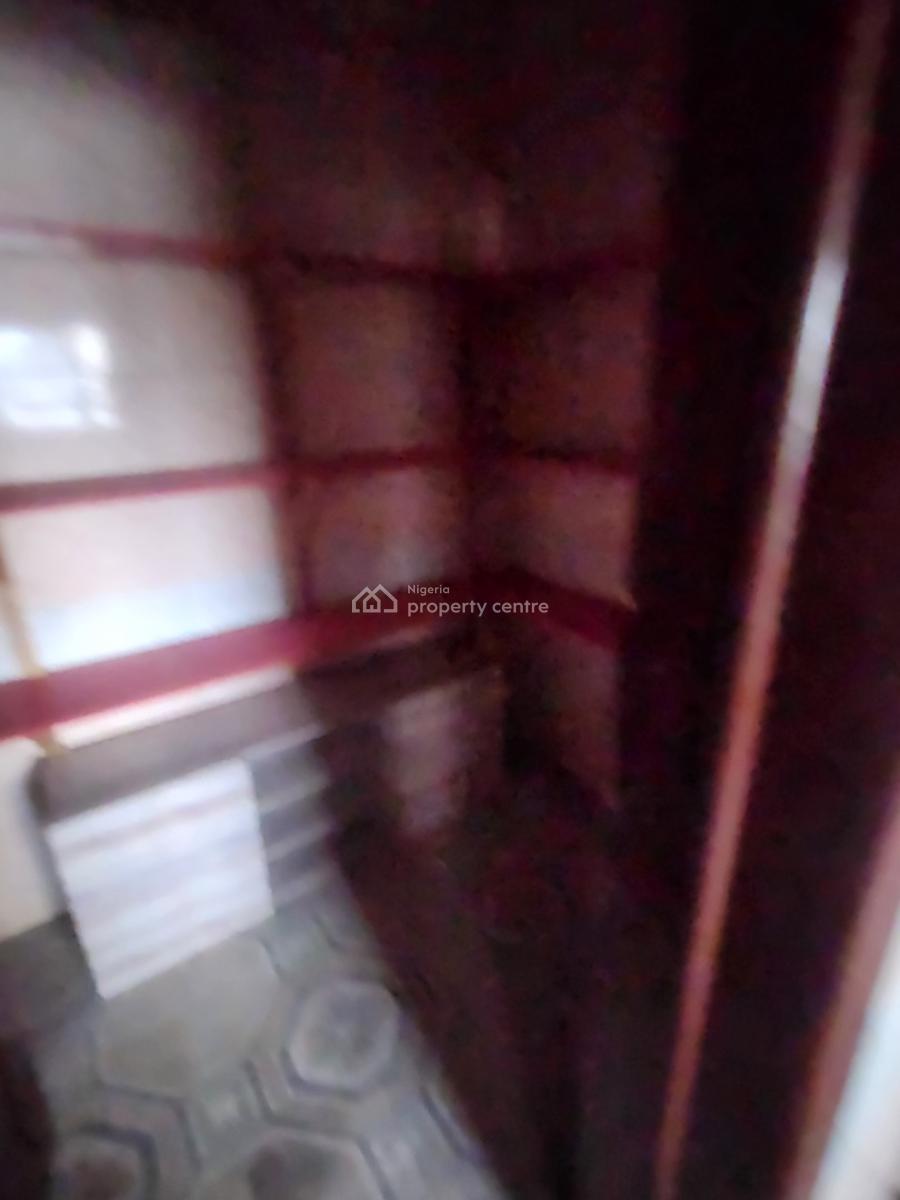 Nice 2 Bedroom Flat Serviced with Ac and Generator, Tarred Rd, Zone4, Zone 4, Wuse, Abuja, Flat / Apartment for Rent